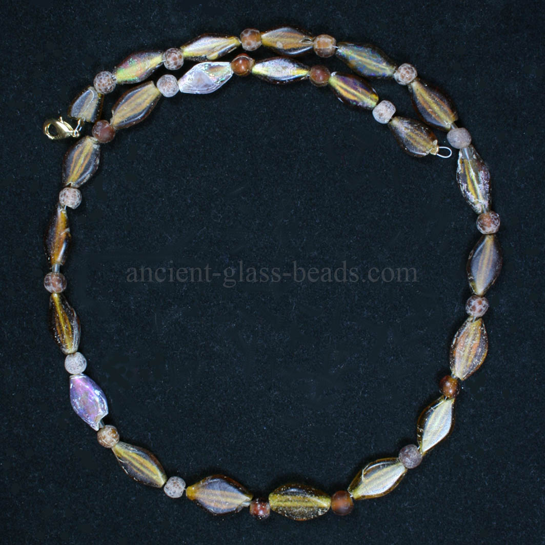 Hellenistic necklace with rhomboid glass beads 222NA